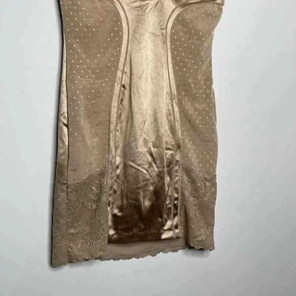 Scandal Body Shaping Shape wear - Picture 3 of 10